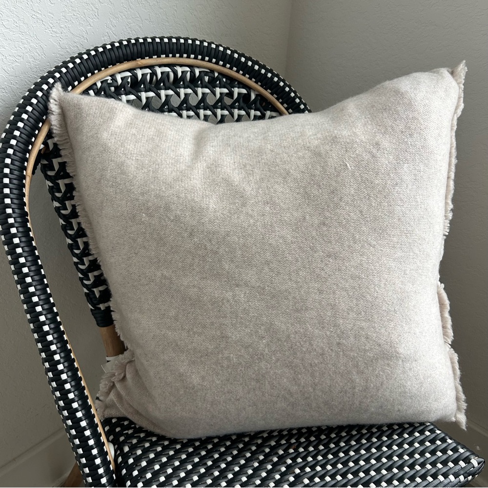 NWT Vince 100% Cashmere Down Accent Pillow - Picture 3 of 9